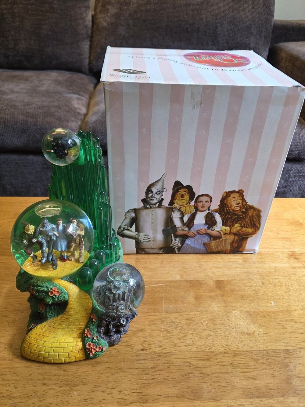 Wizard of Oz Westland Giftware Emerald City Musical Snow Globe Works Large + Box